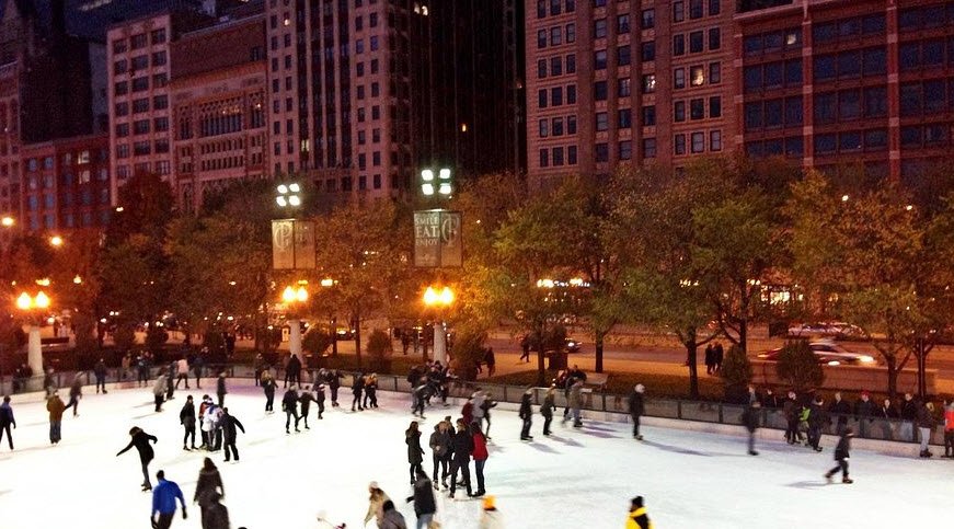 McCormick Tribune Plaza, Illinois, USA